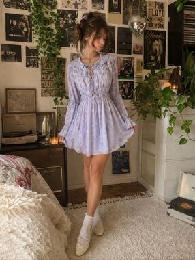 Kimchi Blue Smocked Lonie Mini Dress Blue Floral Boho Coquette Size Medium